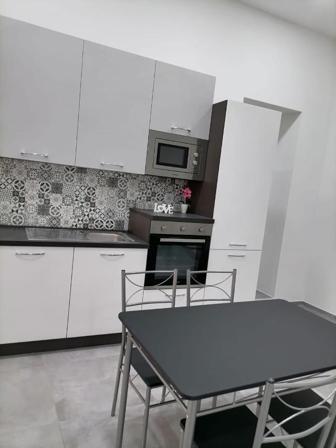 Darsena Apartments1 มอลเฟตตา ภายนอก รูปภาพ